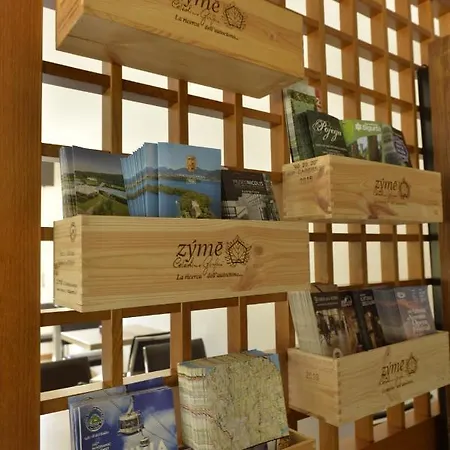 ホテル Florida マルチェージネ